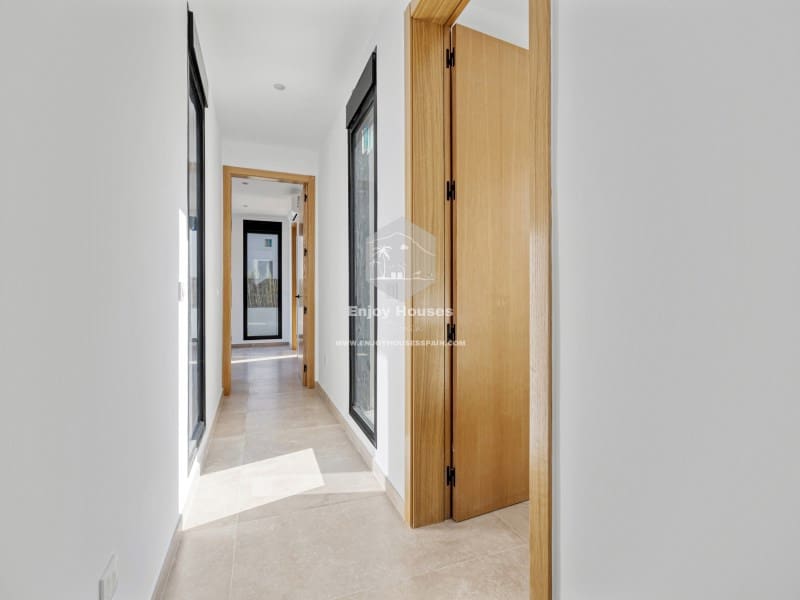 Chalet de 3 habitaciones en Javea / Xàbia en venta con piscina - 1.300.000 € (Ref: 9421682)