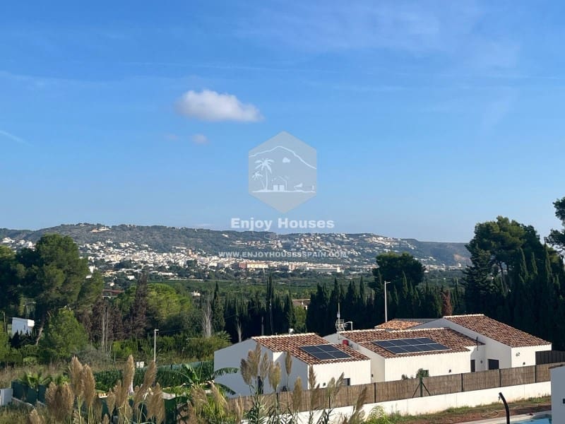 Chalet de 3 habitaciones en Javea / Xàbia en venta con piscina - 1.300.000 € (Ref: 9421682)