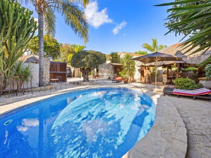 4 bedroom Finca/Country House for sale in Javea / Xabia with pool - € 895,000 (Ref: 9421684)