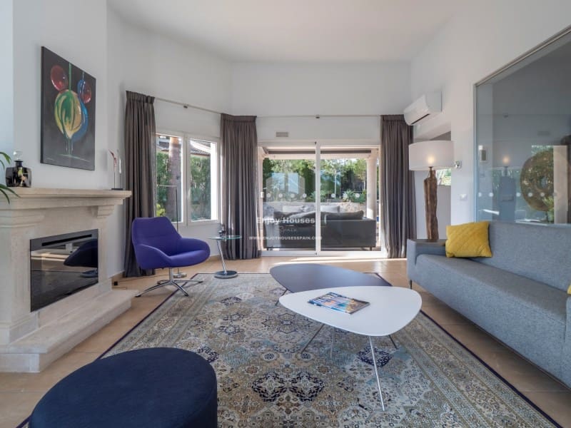 3 bedroom Villa for sale in Javea / Xabia with pool - € 899,000 (Ref: 9421685)