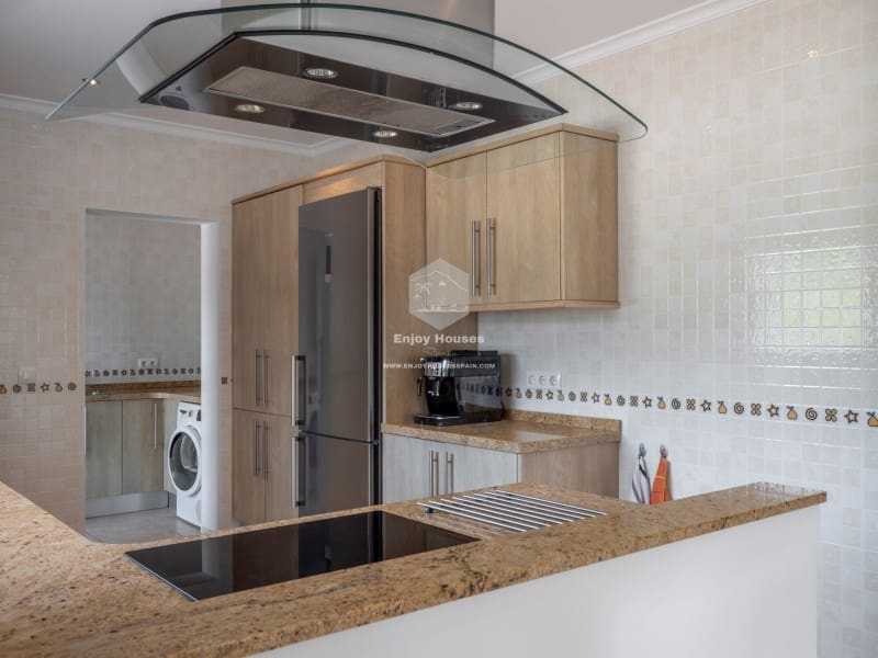 3 bedroom Villa for sale in Javea / Xabia with pool - € 899,000 (Ref: 9421685)