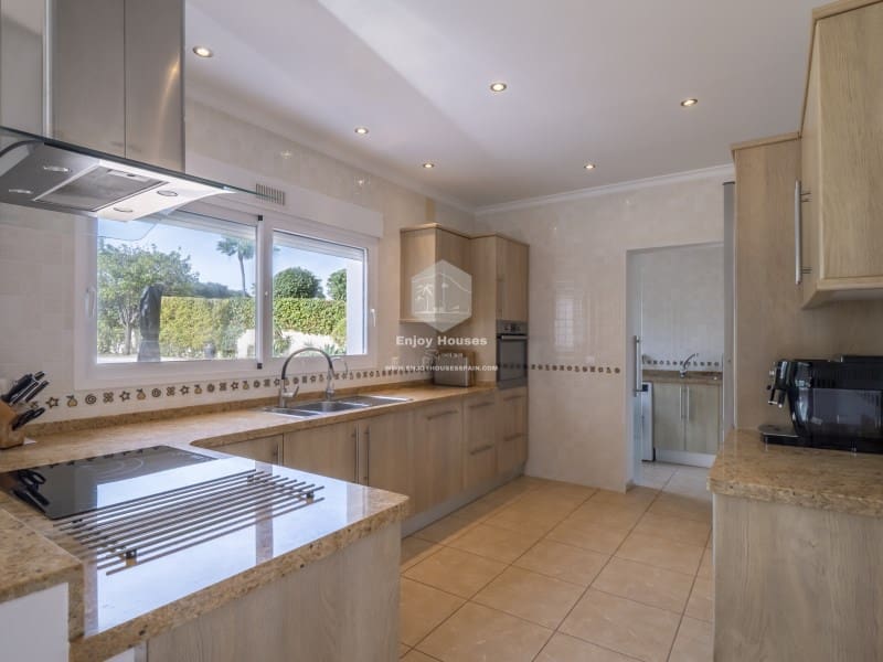 3 bedroom Villa for sale in Javea / Xabia with pool - € 899,000 (Ref: 9421685)