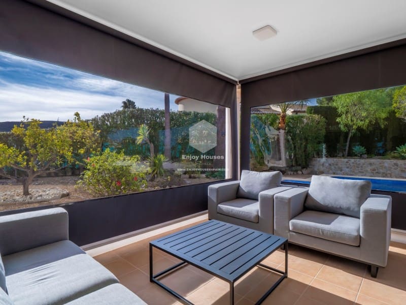 3 bedroom Villa for sale in Javea / Xabia with pool - € 899,000 (Ref: 9421685)