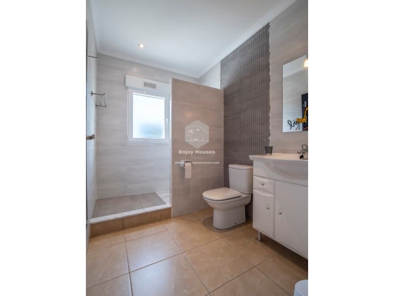 3 bedroom Villa for sale in Javea / Xabia with pool - € 899,000 (Ref: 9421685)