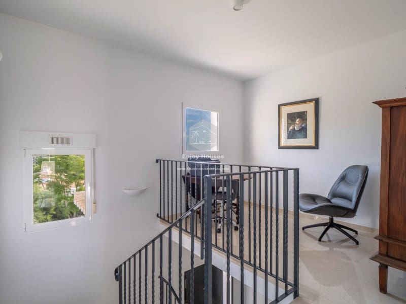 3 bedroom Villa for sale in Javea / Xabia with pool - € 899,000 (Ref: 9421685)