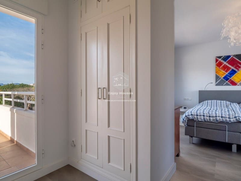 3 bedroom Villa for sale in Javea / Xabia with pool - € 899,000 (Ref: 9421685)