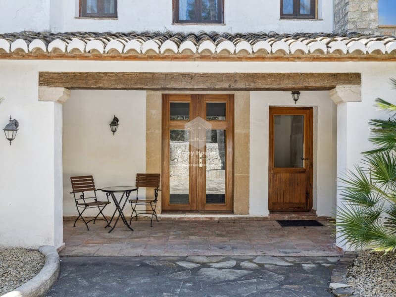 8 bedroom Villa for sale in Javea / Xabia with pool - € 1,590,000 (Ref: 9421687)