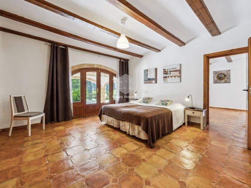 8 bedroom Villa for sale in Javea / Xabia with pool - € 1,590,000 (Ref: 9421687)