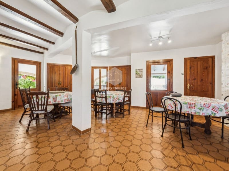 8 bedroom Villa for sale in Javea / Xabia with pool - € 1,590,000 (Ref: 9421687)