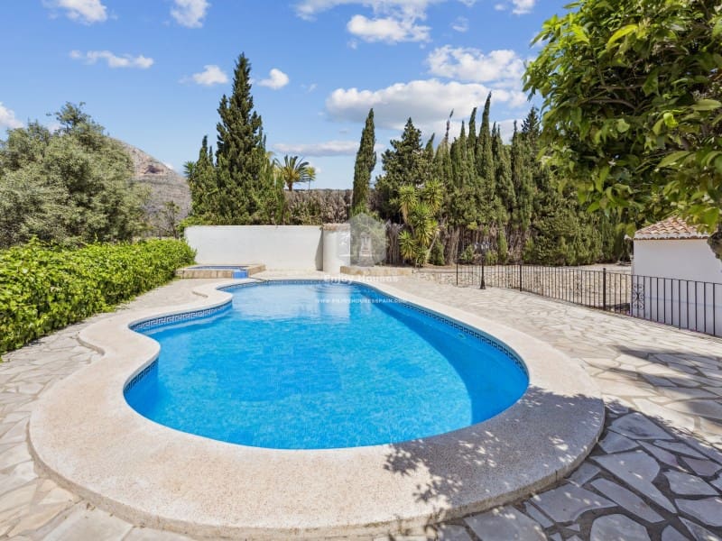 8 bedroom Villa for sale in Javea / Xabia with pool - € 1,590,000 (Ref: 9421687)