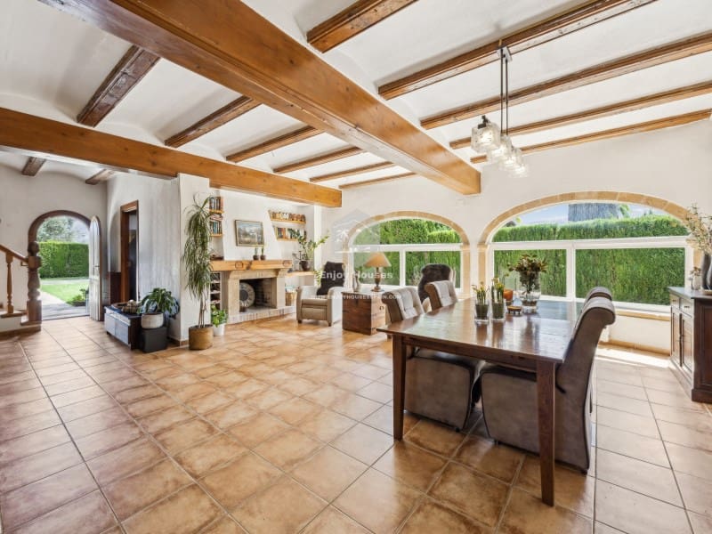 8 bedroom Villa for sale in Javea / Xabia with pool - € 1,590,000 (Ref: 9421687)