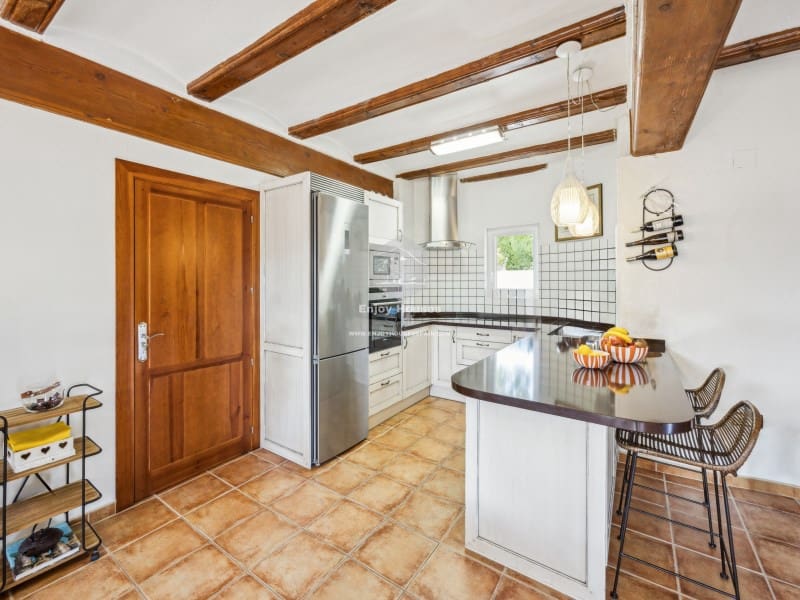 8 bedroom Villa for sale in Javea / Xabia with pool - € 1,590,000 (Ref: 9421687)