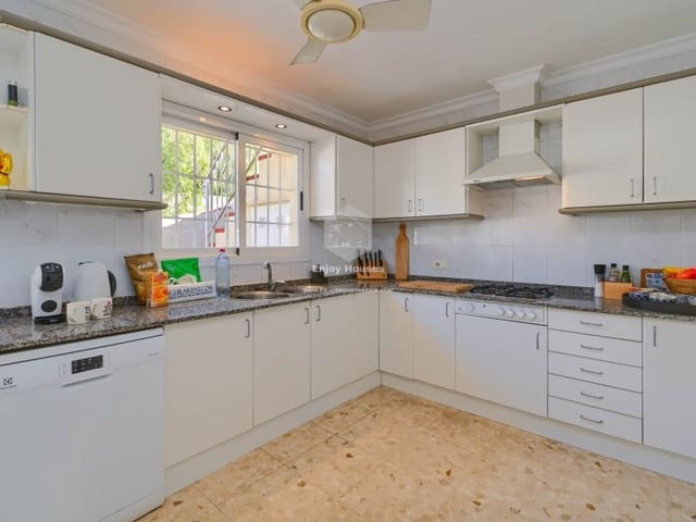 4 soverom Villa til salgs i Montgó - Ermita, Javea / Xàbia med svømmebasseng - € 749 000 (Ref: 9425427)