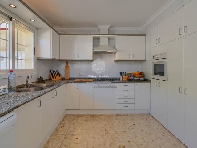 4 soverom Villa til salgs i Montgó - Ermita, Javea / Xàbia med svømmebasseng - € 749 000 (Ref: 9425427)