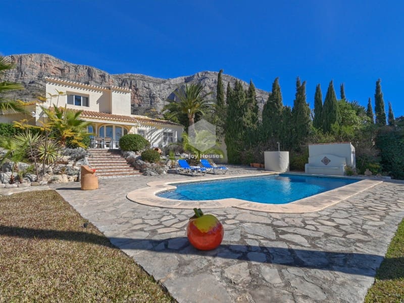 4 Zimmer Villa zu verkaufen in Javea / Xabia mit Pool - 749.000 € (Ref: 9425427)