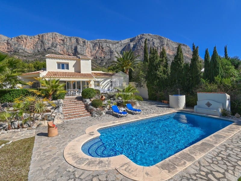 4 Zimmer Villa zu verkaufen in Javea / Xabia mit Pool - 749.000 € (Ref: 9425427)