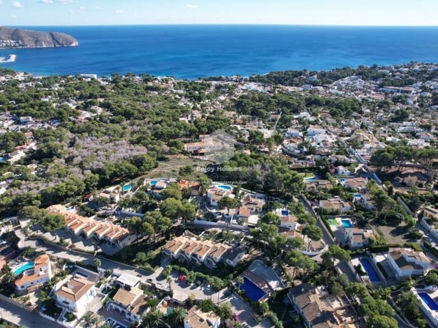 Terreno para Construção para venda em Pinar del Advocat - Cometa, Teulada-Moraira - 500 000 € (Ref: 9453252)