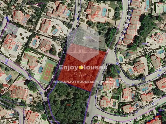 Terreno para Construção para venda em Pinar del Advocat - Cometa, Teulada-Moraira - 500 000 € (Ref: 9453252)