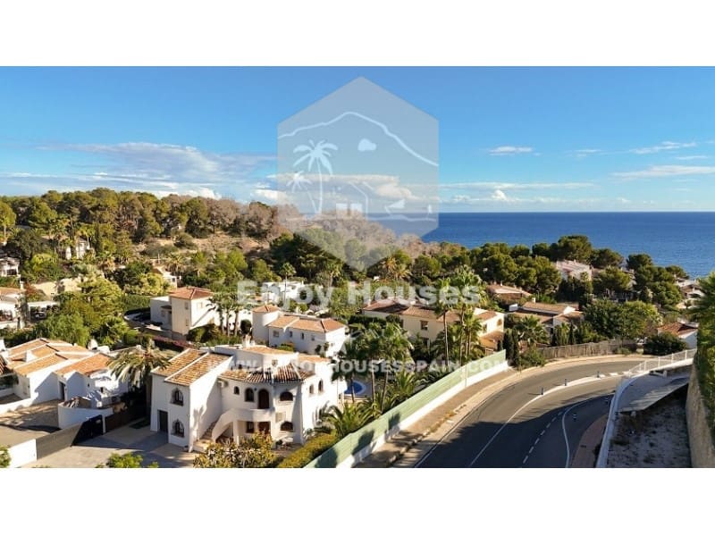 3 soveværelse Villa til salg i Benissa med garage - € 950.000 (Ref: 9465625)