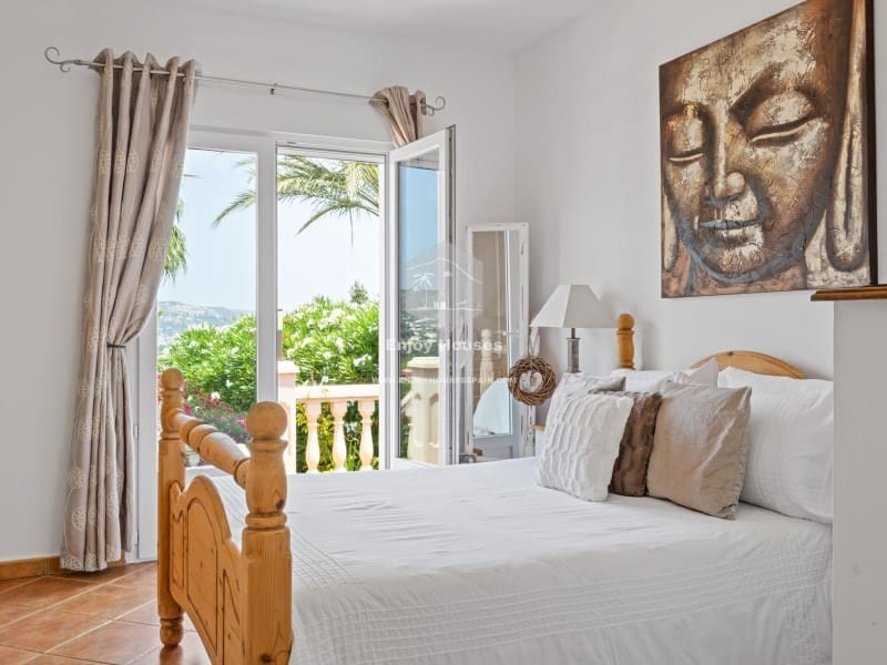 4 sypialnia Willa na sprzedaż w Javea / Xabia z basenem - 1 675 000 € (Ref: 9470757)