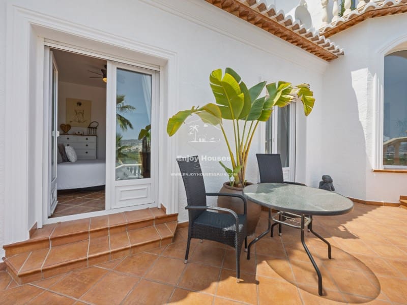 4 sypialnia Willa na sprzedaż w Javea / Xabia z basenem - 1 675 000 € (Ref: 9470757)