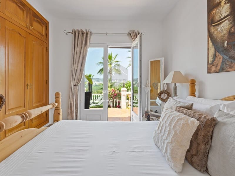 4 sypialnia Willa na sprzedaż w Javea / Xabia z basenem - 1 675 000 € (Ref: 9470757)