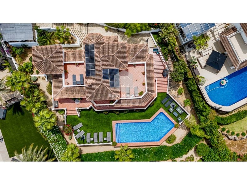 4 sypialnia Willa na sprzedaż w Javea / Xabia z basenem - 1 675 000 € (Ref: 9470757)