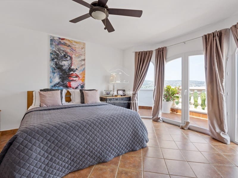 4 sypialnia Willa na sprzedaż w Javea / Xabia z basenem - 1 675 000 € (Ref: 9470757)