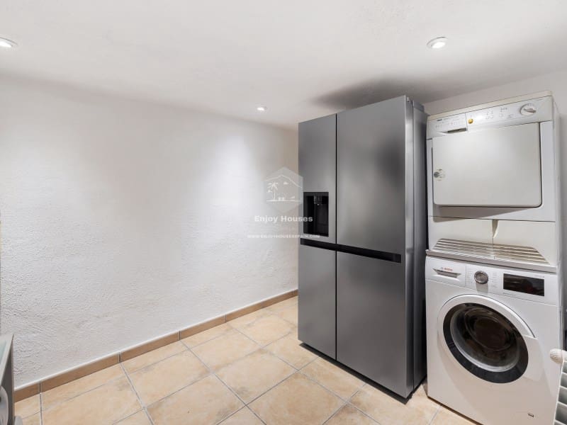 Chalet de 4 habitaciones en Benitachell / Benitatxell en venta con garaje - 620.000 € (Ref: 9473608)