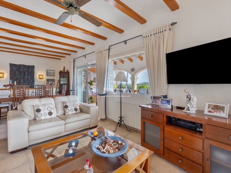 Chalet de 4 habitaciones en Benitachell / Benitatxell en venta con garaje - 620.000 € (Ref: 9473608)