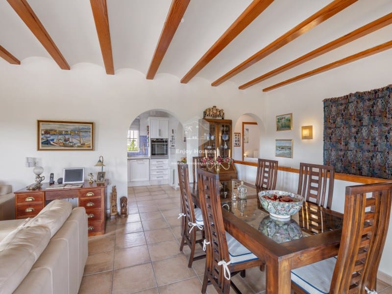 Chalet de 4 habitaciones en Benitachell / Benitatxell en venta con garaje - 620.000 € (Ref: 9473608)