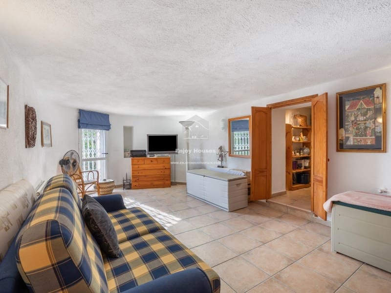 Chalet de 4 habitaciones en Benitachell / Benitatxell en venta con garaje - 620.000 € (Ref: 9473608)