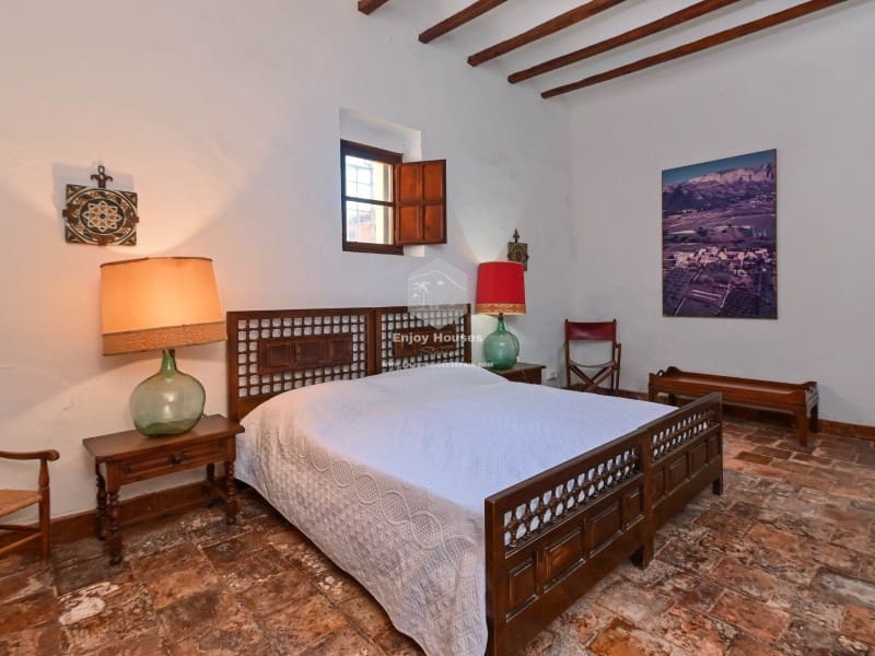 5 bedroom Hotel for sale in Jesus Pobre with garage - € 2,300,000 (Ref: 9481180)