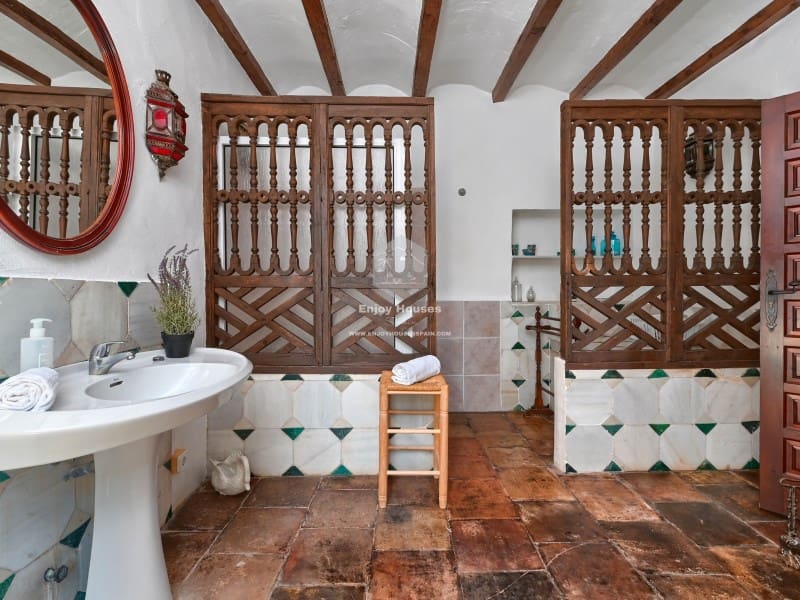 5 bedroom Hotel for sale in Jesus Pobre with garage - € 2,300,000 (Ref: 9481180)