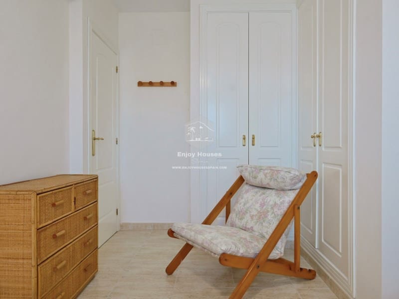 2 bedroom Apartment for sale in Javea / Xabia with garage - € 431,000 (Ref: 9486597)