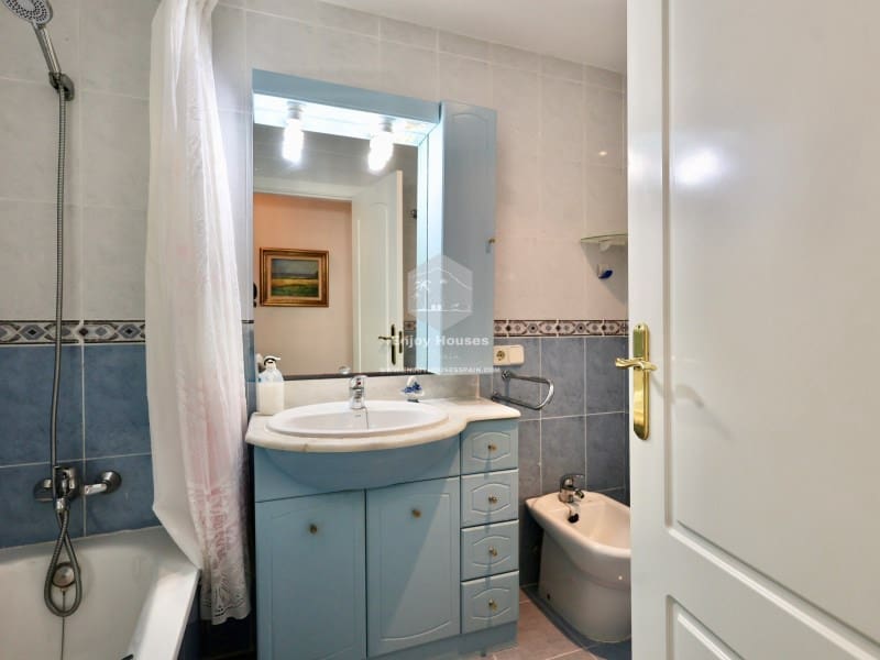 2 bedroom Apartment for sale in Javea / Xabia with garage - € 431,000 (Ref: 9486597)