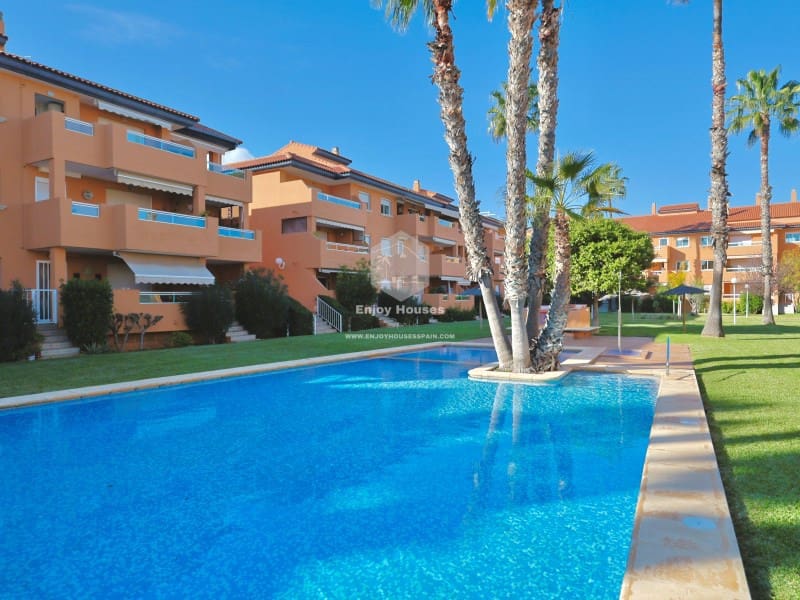 2 bedroom Apartment for sale in Javea / Xabia with garage - € 431,000 (Ref: 9486597)