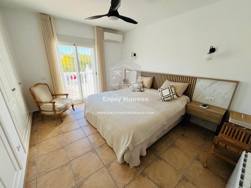 2 makuuhuone Omakotitalo myytävänä paikassa Javea / Xabia - 475 000 € (Ref: 9499550)