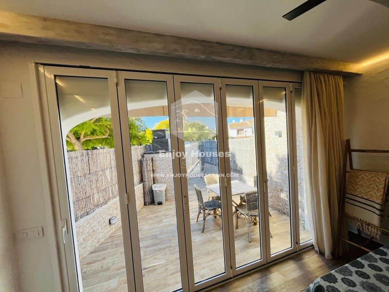 2 makuuhuone Omakotitalo myytävänä paikassa Javea / Xabia - 475 000 € (Ref: 9499550)