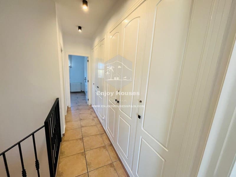 2 makuuhuone Omakotitalo myytävänä paikassa Javea / Xabia - 475 000 € (Ref: 9499550)