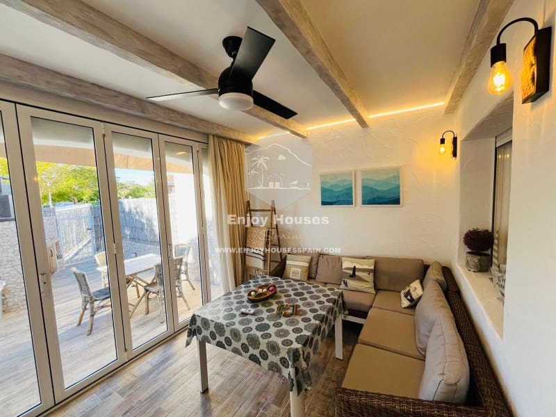 2 makuuhuone Omakotitalo myytävänä paikassa Javea / Xabia - 475 000 € (Ref: 9499550)