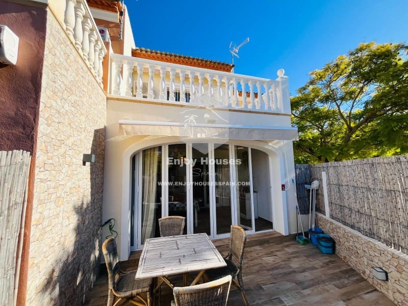 2 makuuhuone Omakotitalo myytävänä paikassa Javea / Xabia - 475 000 € (Ref: 9499550)