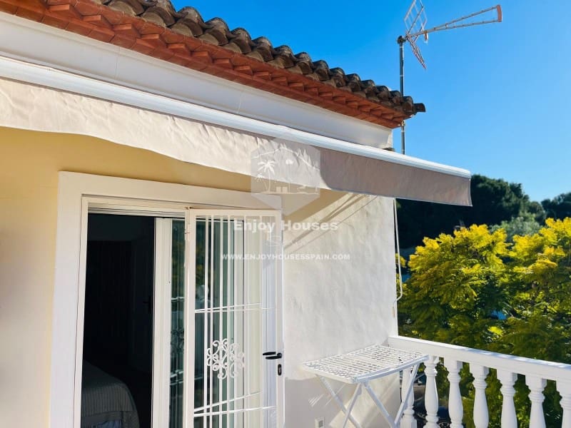 2 makuuhuone Omakotitalo myytävänä paikassa Javea / Xabia - 475 000 € (Ref: 9499550)