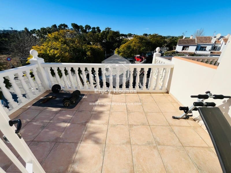 2 makuuhuone Omakotitalo myytävänä paikassa Javea / Xabia - 475 000 € (Ref: 9499550)