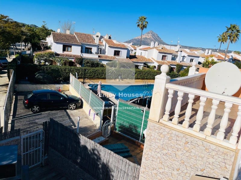 2 makuuhuone Omakotitalo myytävänä paikassa Javea / Xabia - 475 000 € (Ref: 9499550)