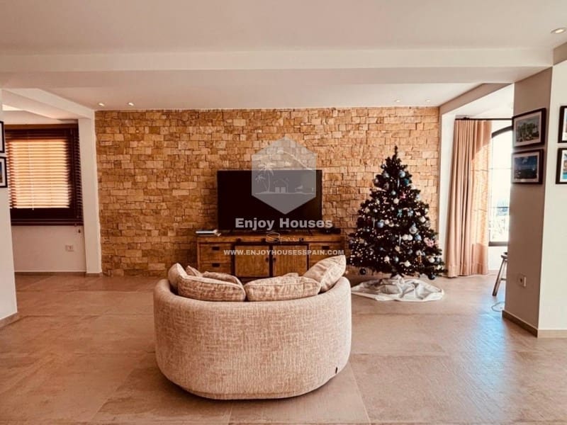 5 bedroom Villa for sale in Altea with garage - € 2,500,000 (Ref: 9499551)