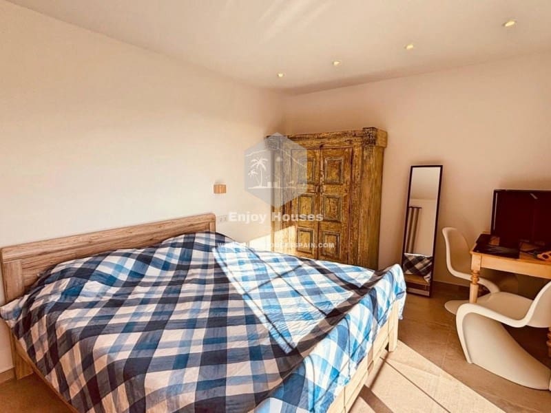 5 bedroom Villa for sale in Altea with garage - € 2,500,000 (Ref: 9499551)