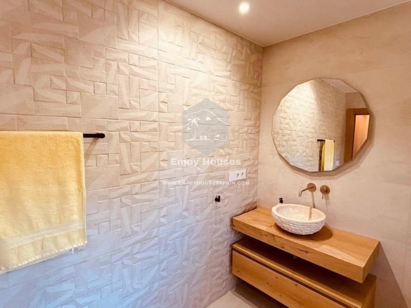 5 bedroom Villa for sale in Altea with garage - € 2,500,000 (Ref: 9499551)