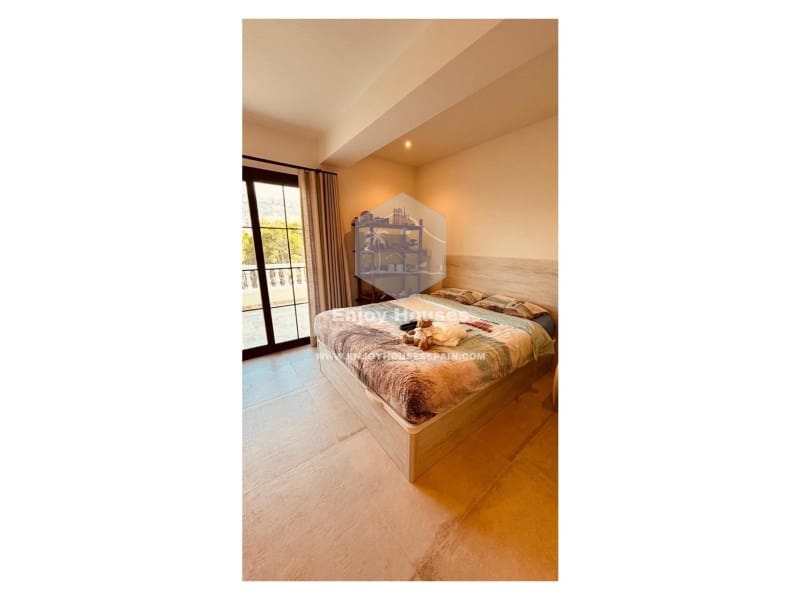 5 bedroom Villa for sale in Altea with garage - € 2,500,000 (Ref: 9499551)