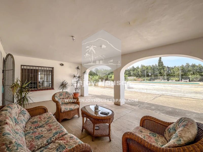 7 bedroom Finca/Country House for sale in Denia with garage - € 880,000 (Ref: 9499743)